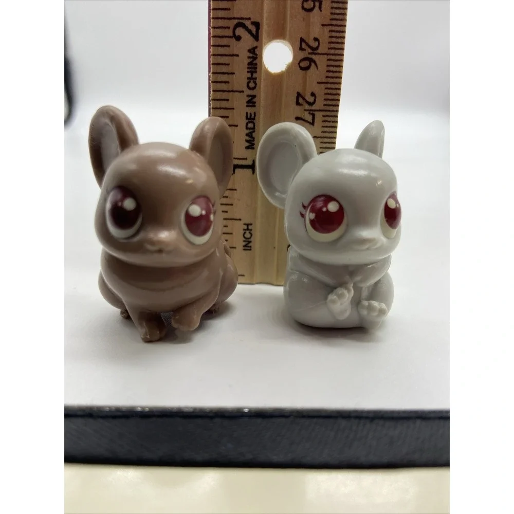 Little Live Pets Surprise Mouse Two Babies Gray Brown 1 1/2 Inches Tall